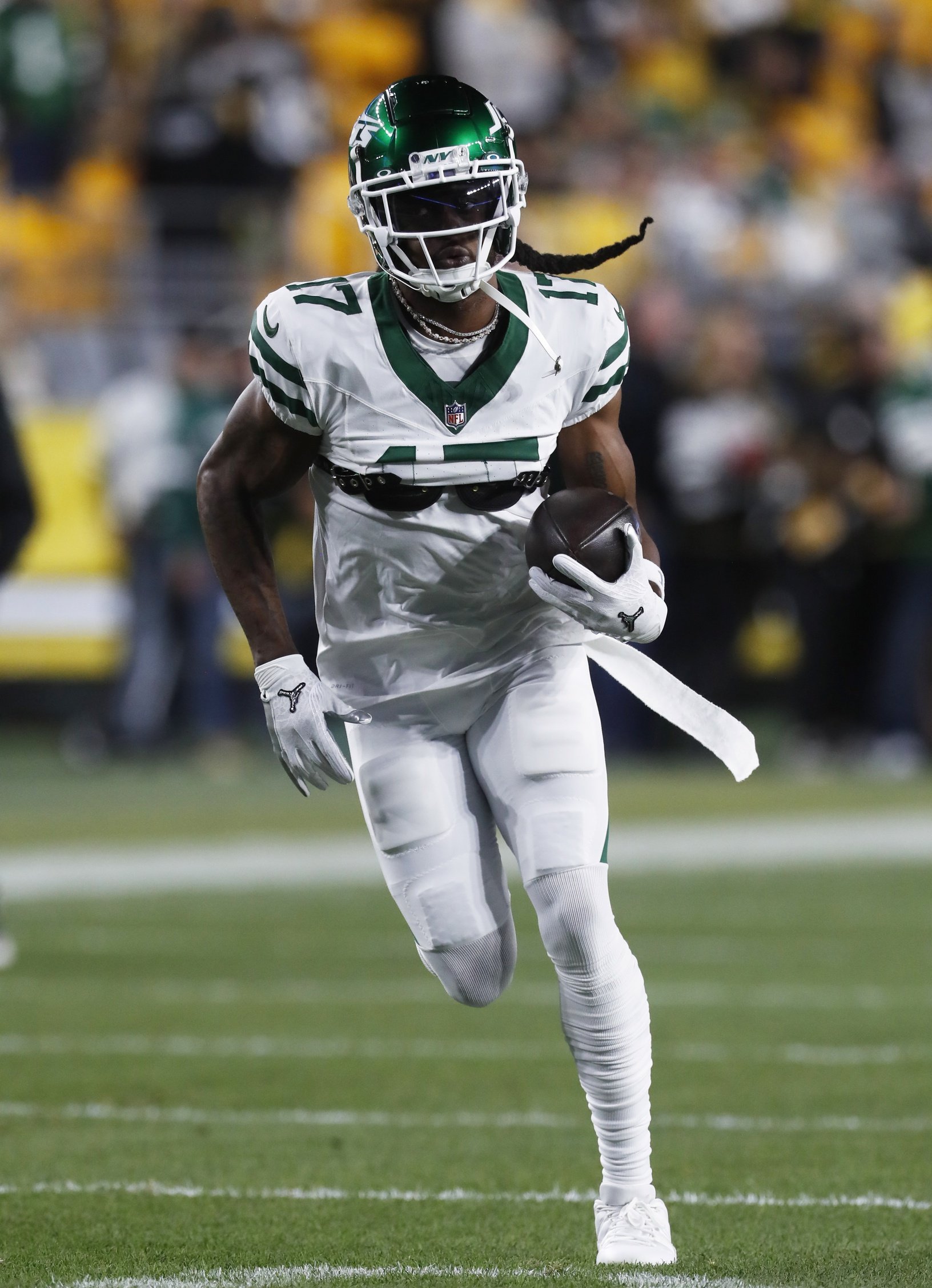 Davante Adams or Najee Harris? Deciding between them? Heres how to make the smart choice.