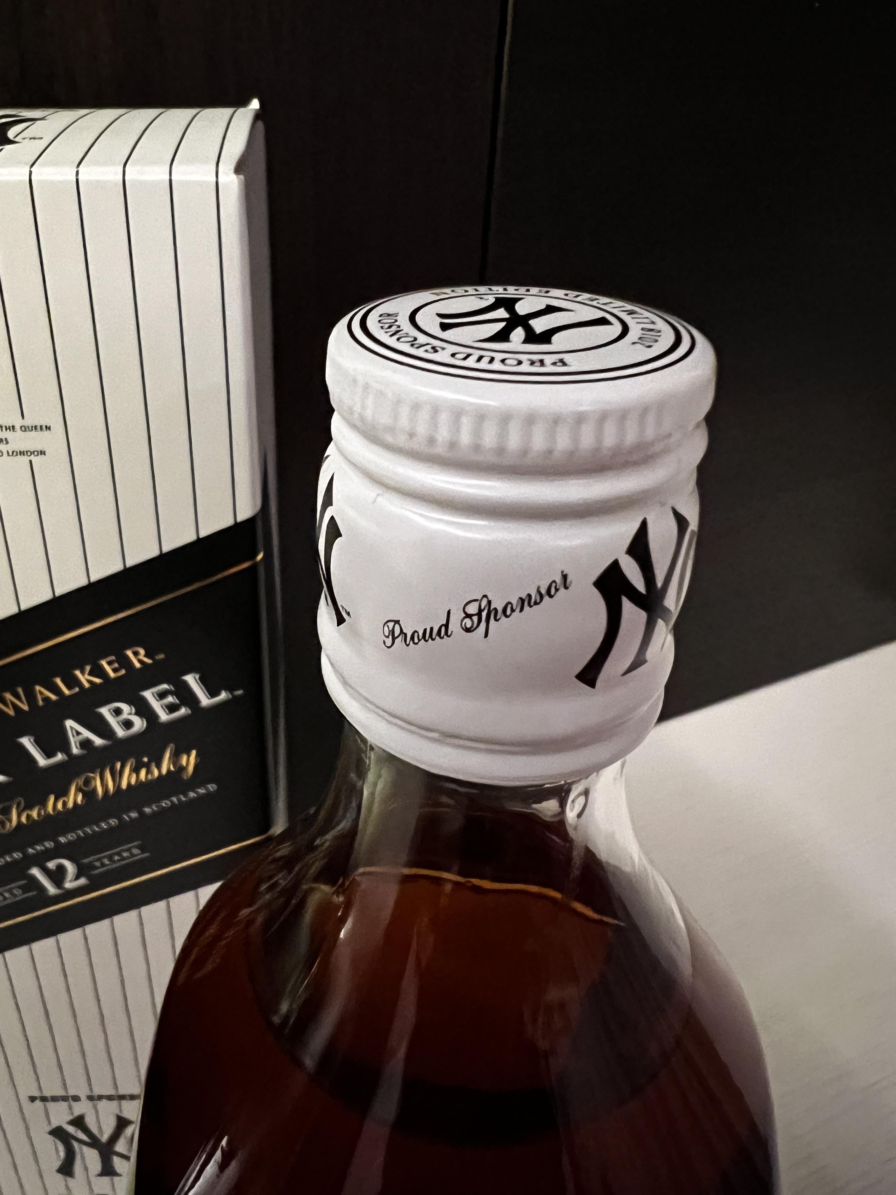 Gift Idea: NY Yankees Johnnie Walker for a Fan? (Why This Bottle Makes an Awesome Present for Them)