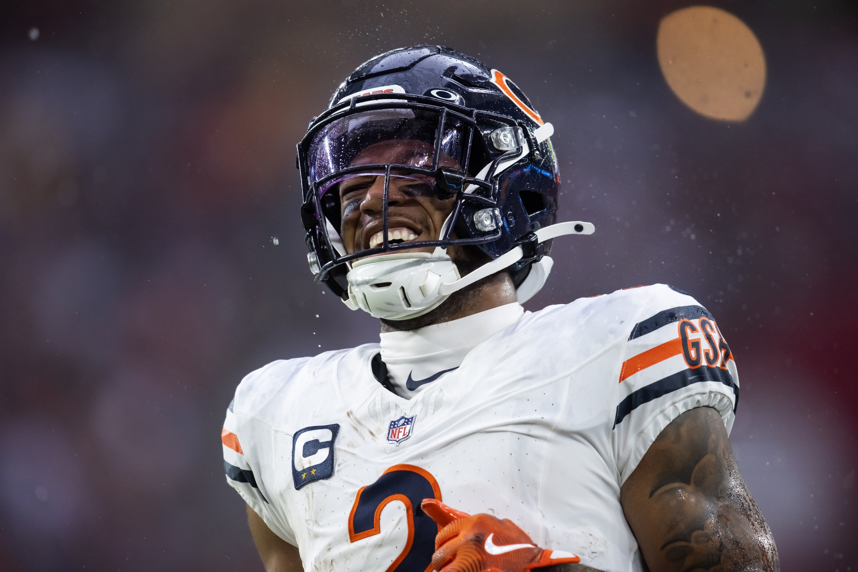 DJ Moore vs Zay Flowers: Which receiver scores more? Get our simple fantasy football breakdown!