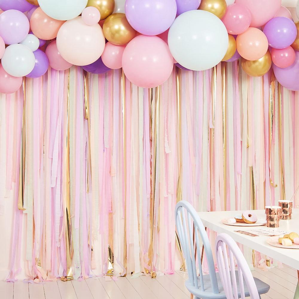 How to use flags and streamers for parties? Learn these easy tricks for great party decorations.