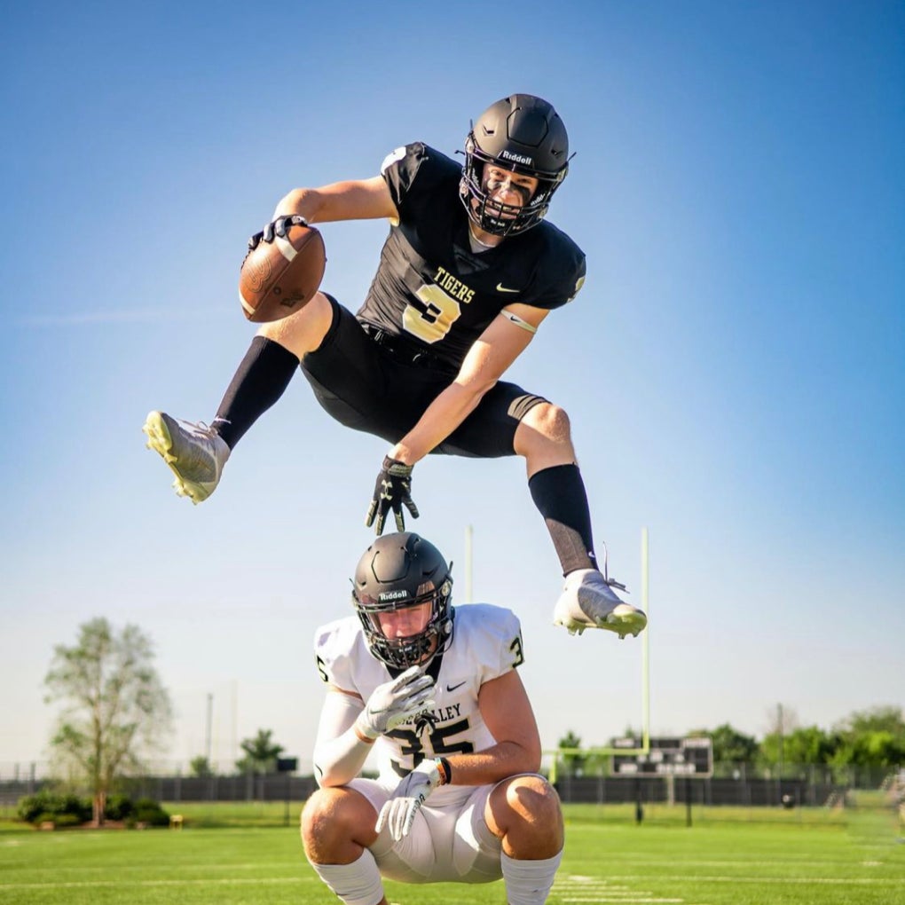 Blue Valley Football Roster (Meet the key players and stars of this years amazing team)