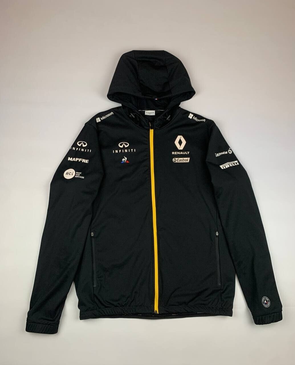 Want an official renault f1 team jacket (learn how to pick a real one, not a fake)?