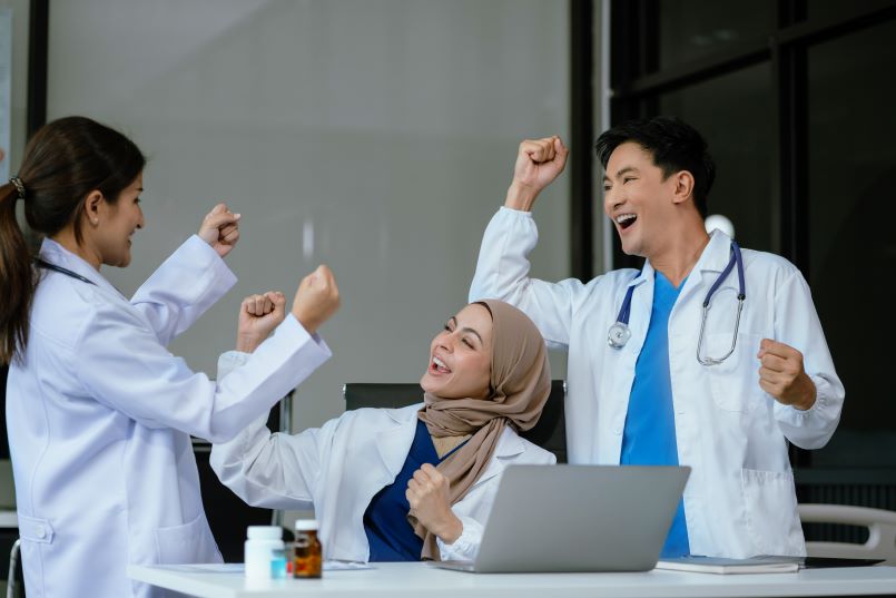 Which Hospitals That Sponsor F1 Students Are Best? Your Simple Guide to Finding a Great Match